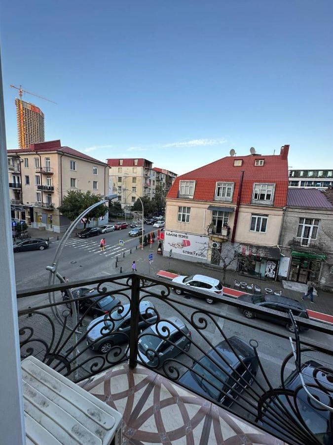 Eiffel Hotel บาทูมิ ภายนอก รูปภาพ